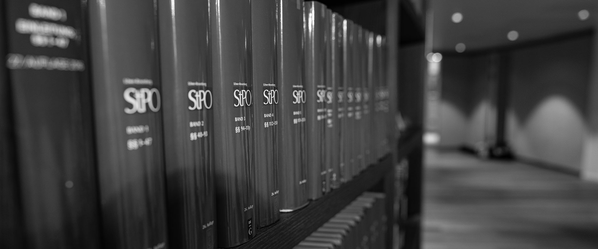 UferScharf-buecherregal-01